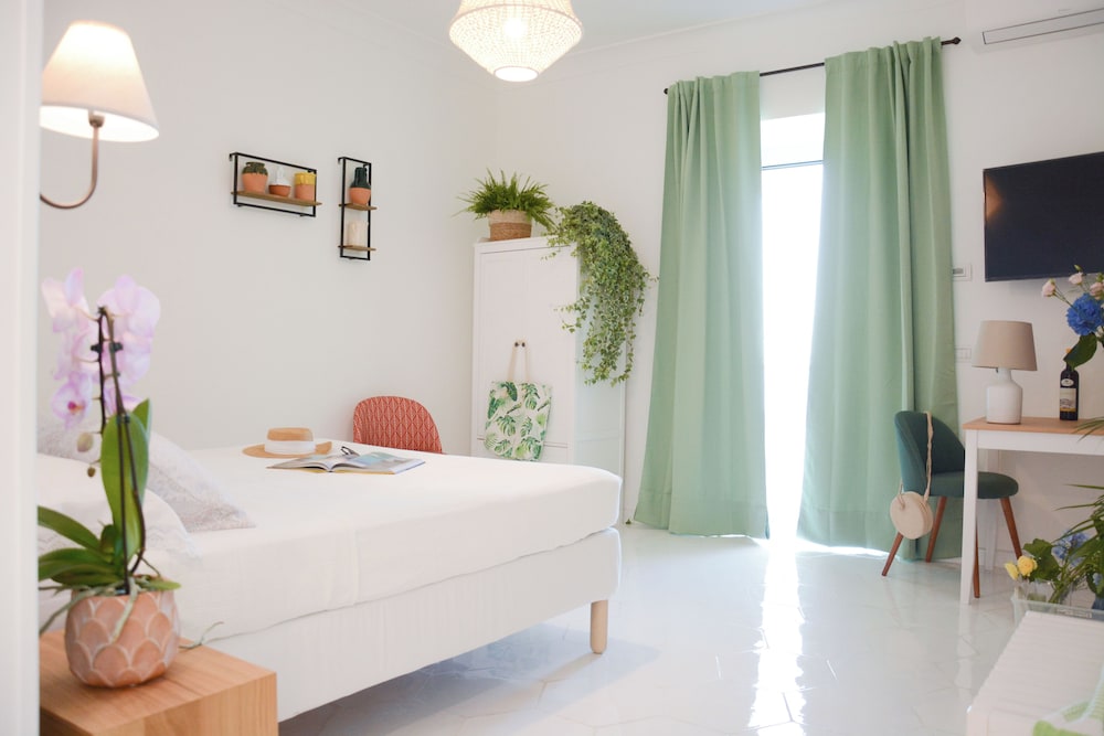 Pezz Pezz Amalfi Coast Suites