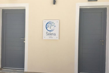 Selena Villa