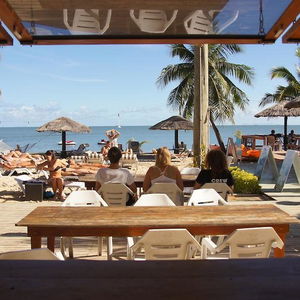 Hotel Smugglers Cove cazare Nadi