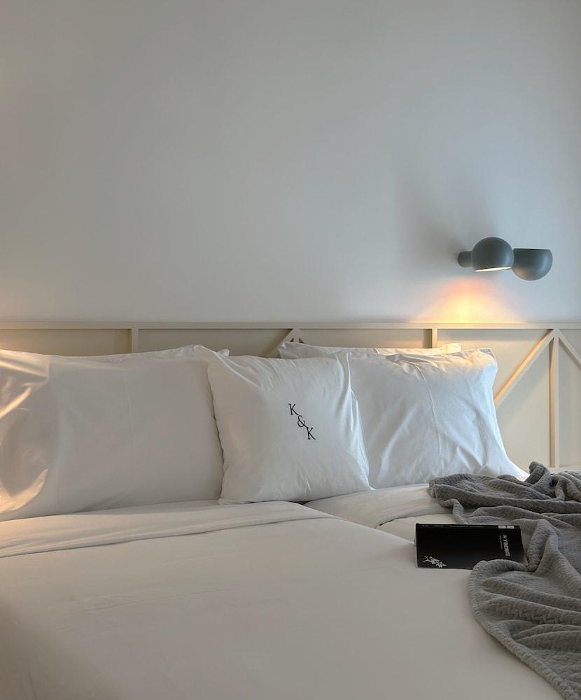 Aionion Residences by K & K