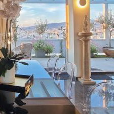 Sejur The One 360 Skyline Penthouse Athens vacanta Atena