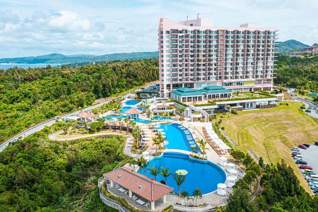 Hotel Okinawa Marriott Resort & Spa