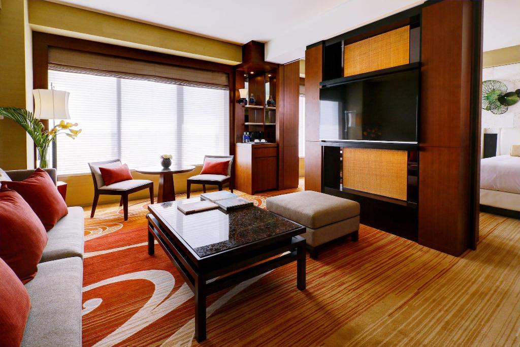 Hyatt Regency Naha, Okinawa