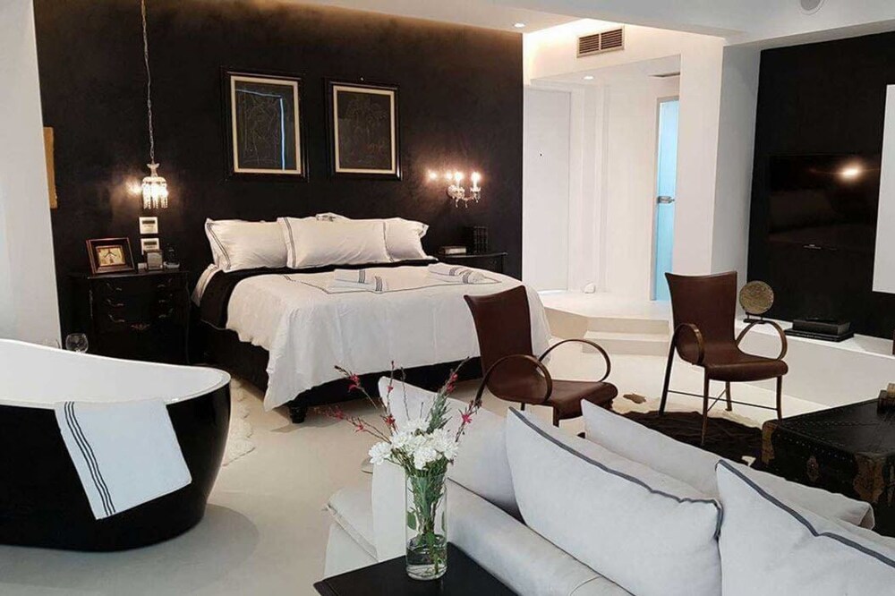 Alto Psyrri Penthouse