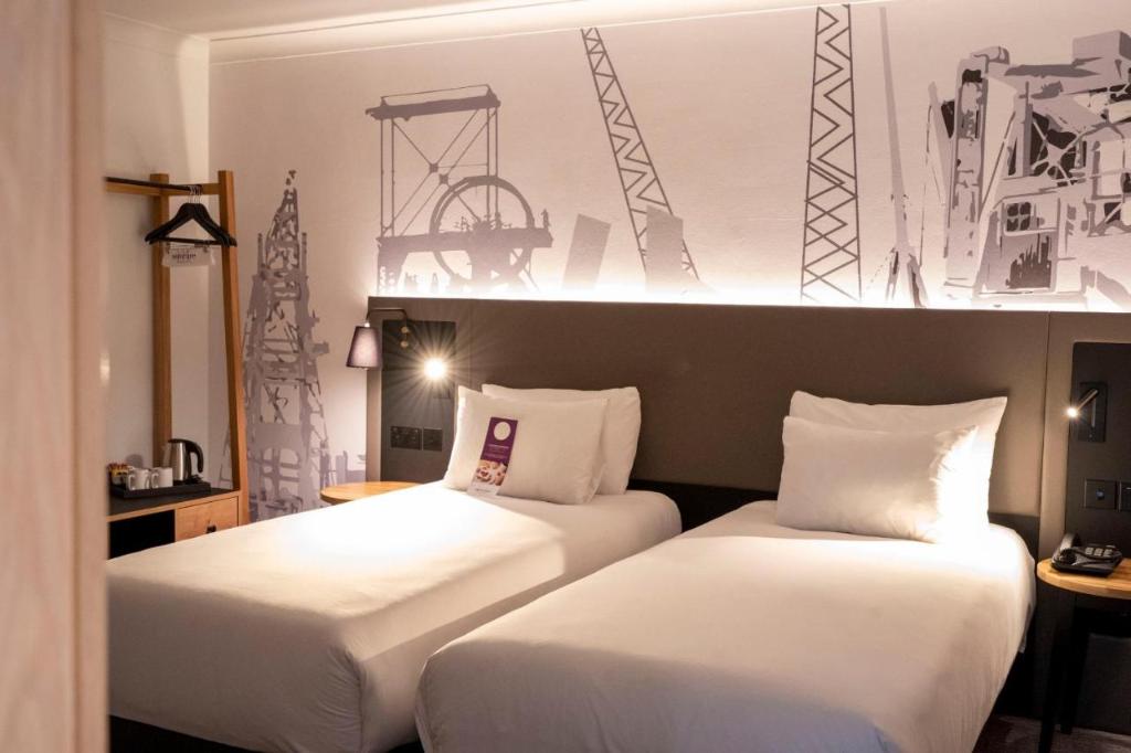 Mercure Cardiff North Hotel