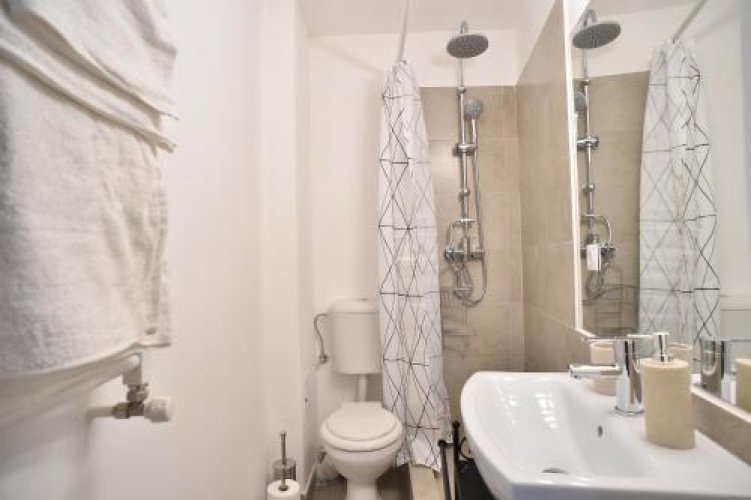 Hotel Heights Accommodation City Center