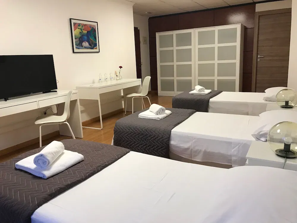 Hotel Suites Rooms Valencia
