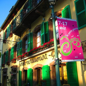 Hotel Hotel Aux Trois Roses cazare La Petite-Pierre