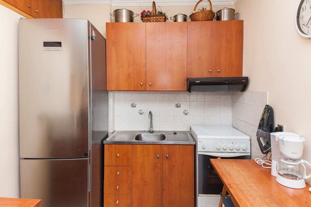 Cute One Bedroom Apartment In Pireas