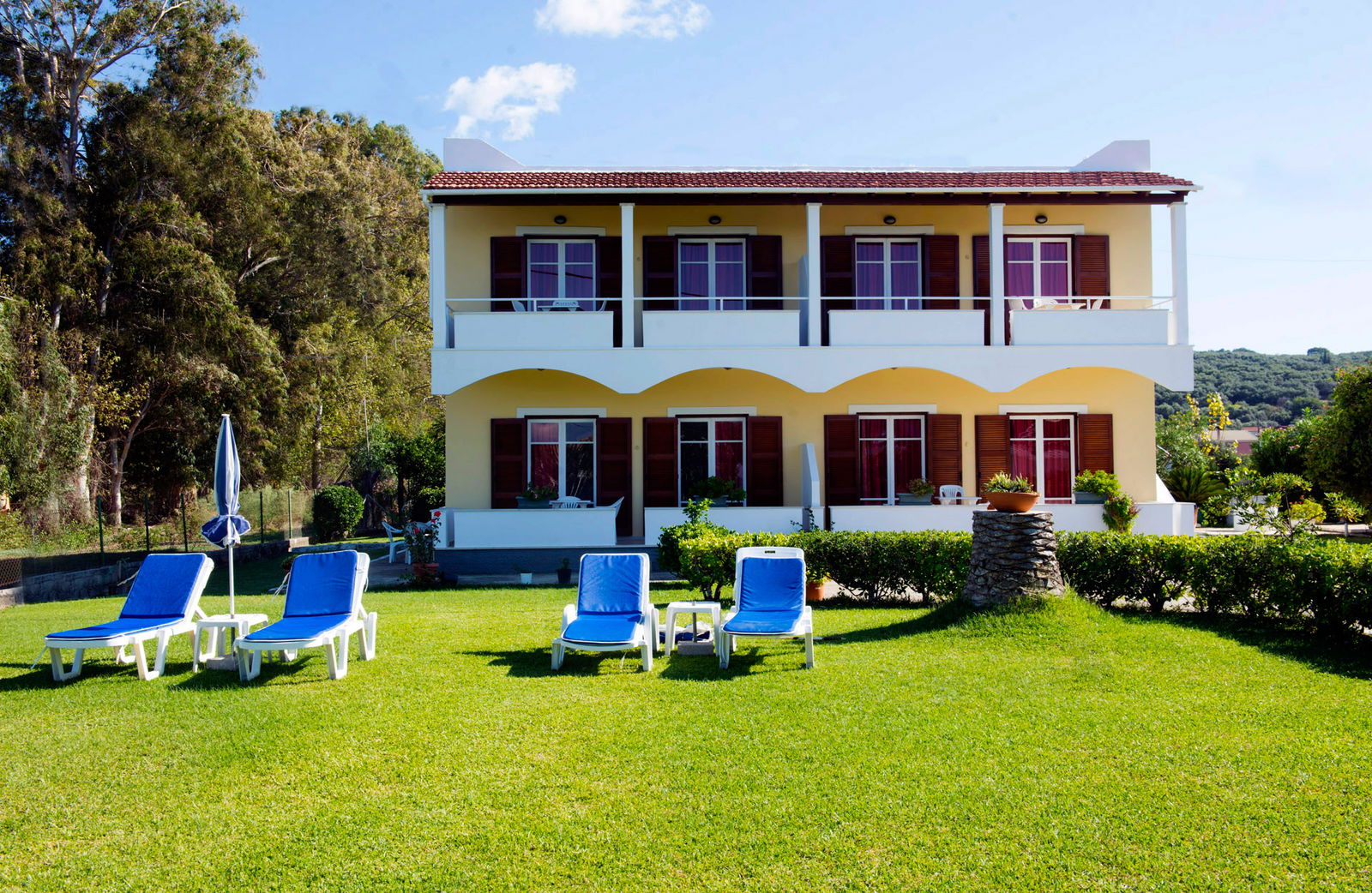 Hotel Alexandra On The Beach