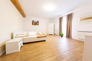 Hotel Casa Cu Nuc cazare Alba Iulia