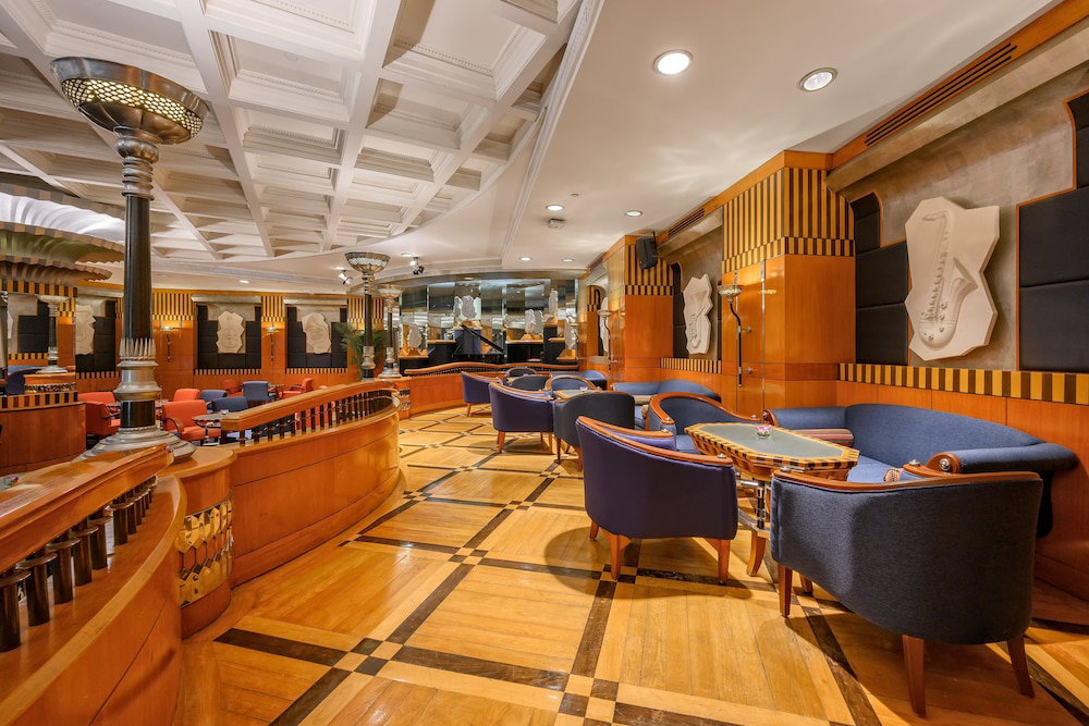 Centara Grand At Central Plaza Ladprao Bangkok