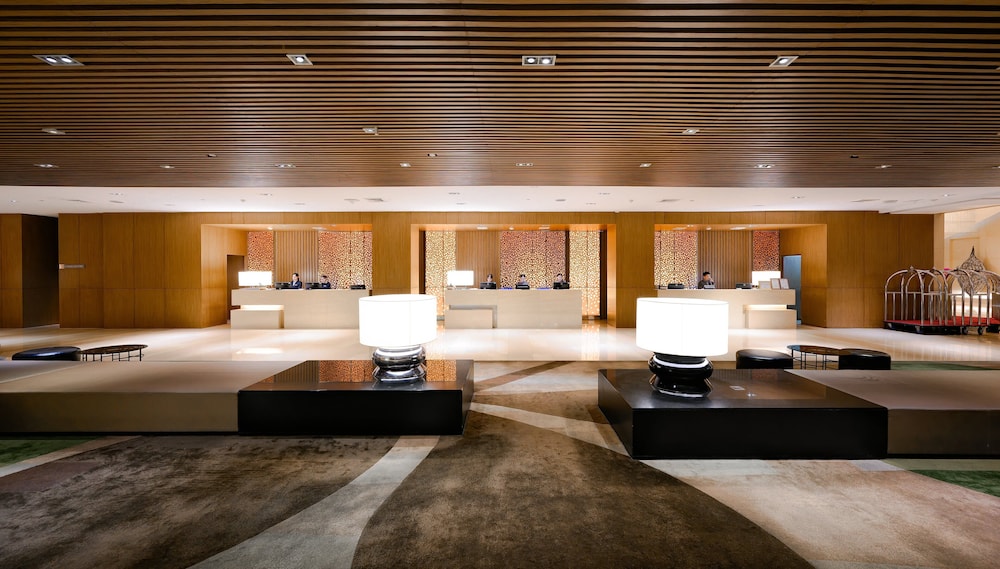 Centara Grand At Central Plaza Ladprao Bangkok