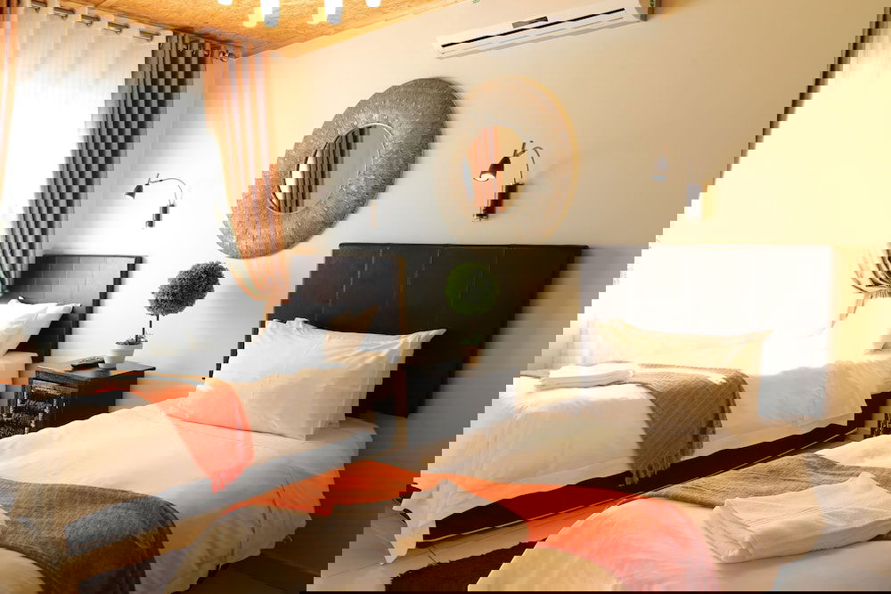 Hotel Tillas Guesthouse