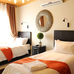 Hotel Tillas Guesthouse cazare Windhoek