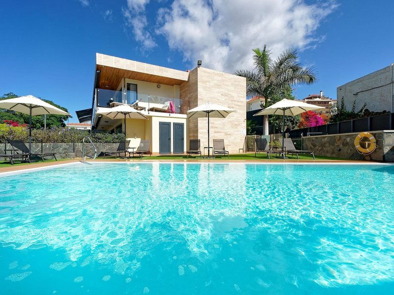 Hotel Apartamentos La Cataleya