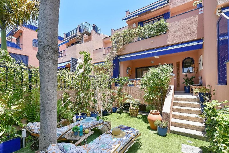 Bahia Meloneras Villas