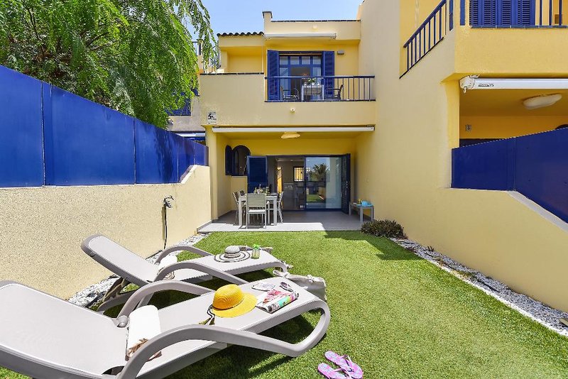 Bahia Meloneras Villas
