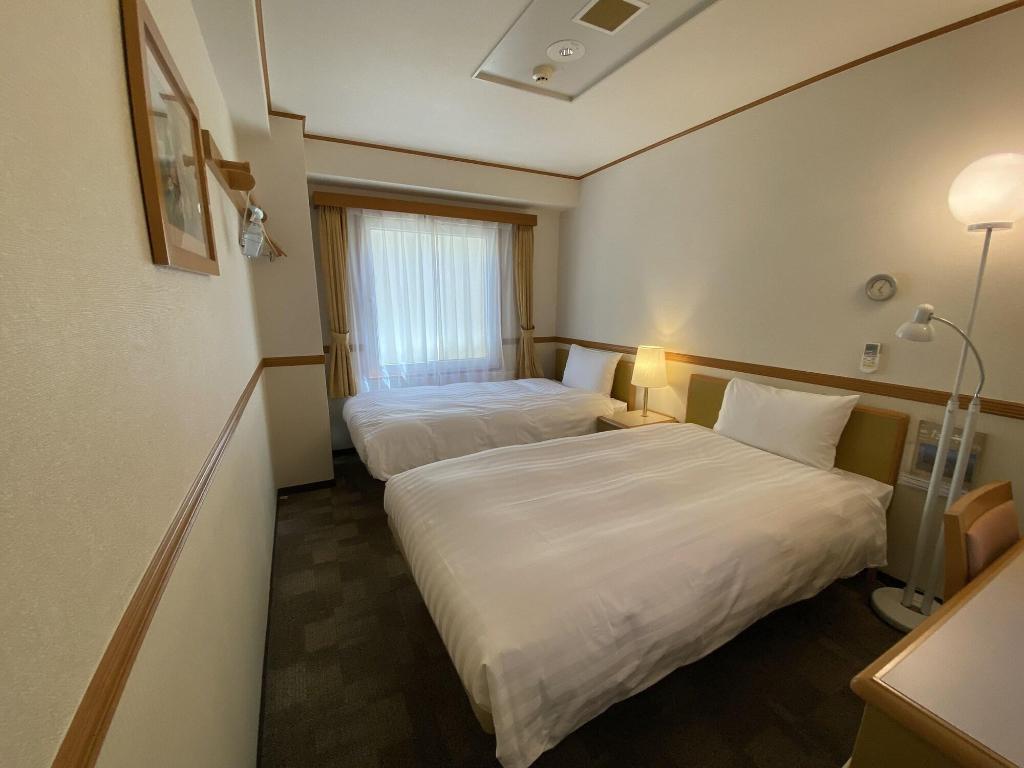 Toyoko Inn Okinawa Naha Omoromachi Ekimae