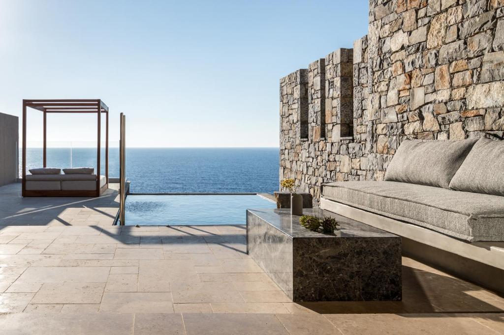 dal travel Acro Suites (Adults Only)