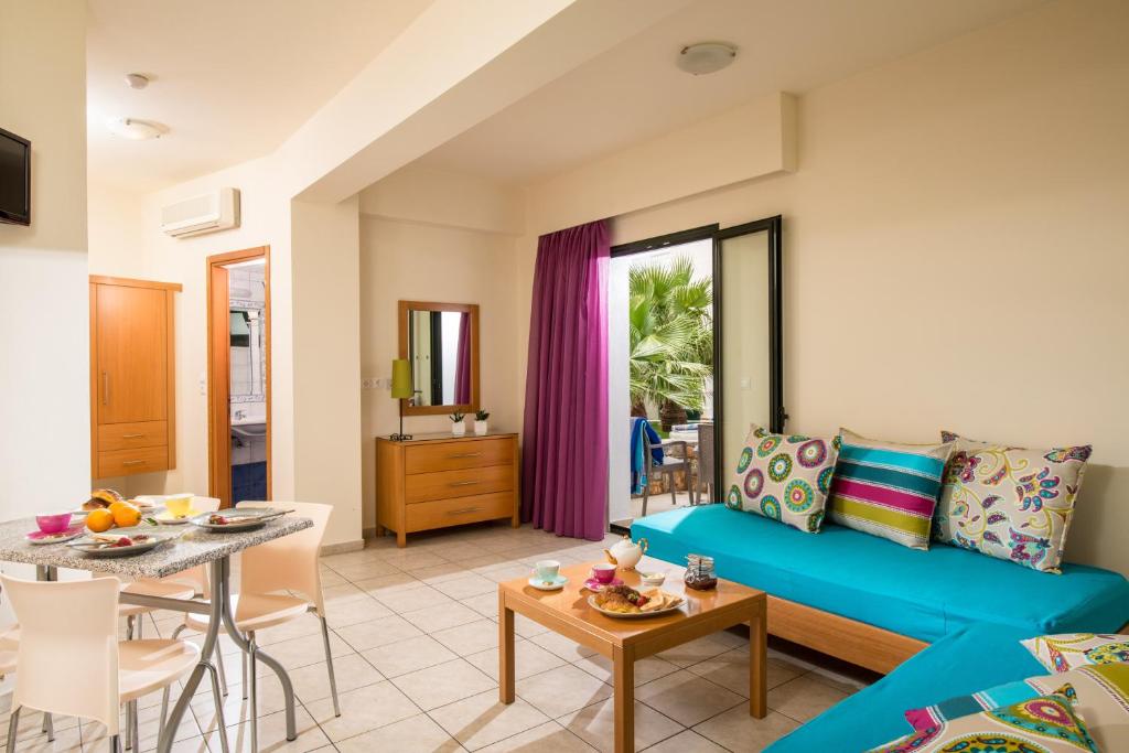 dal travel Kristalli Hotel Apts