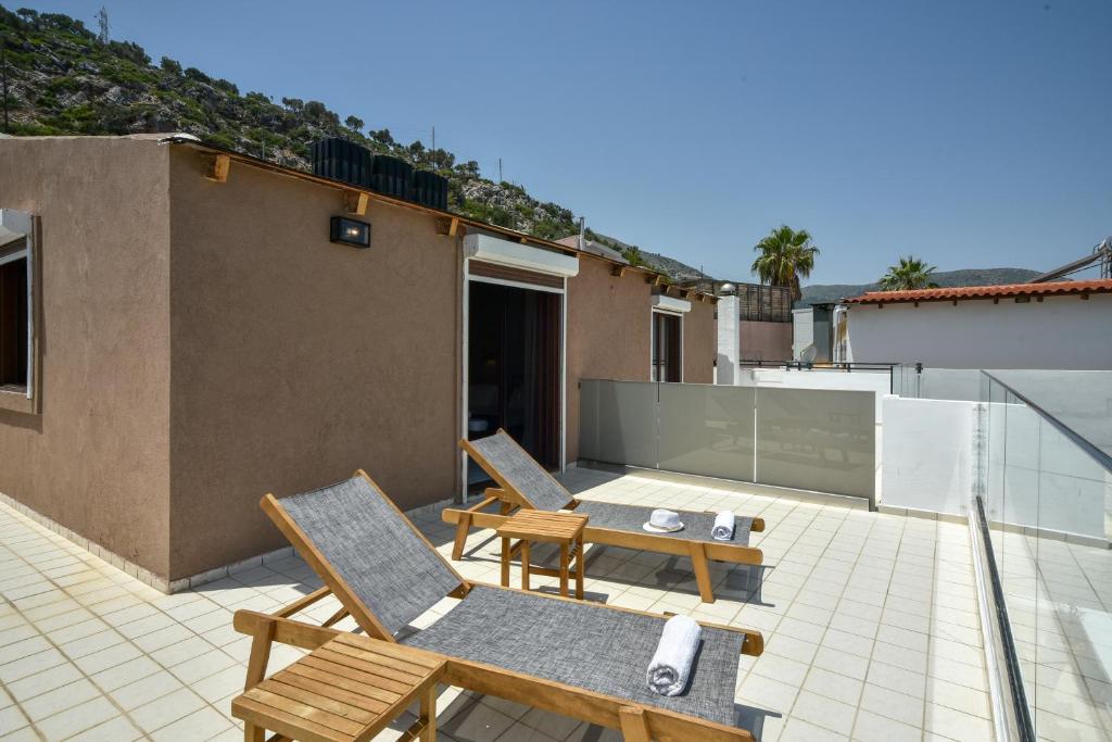 Iraklis Apartments Stalis
