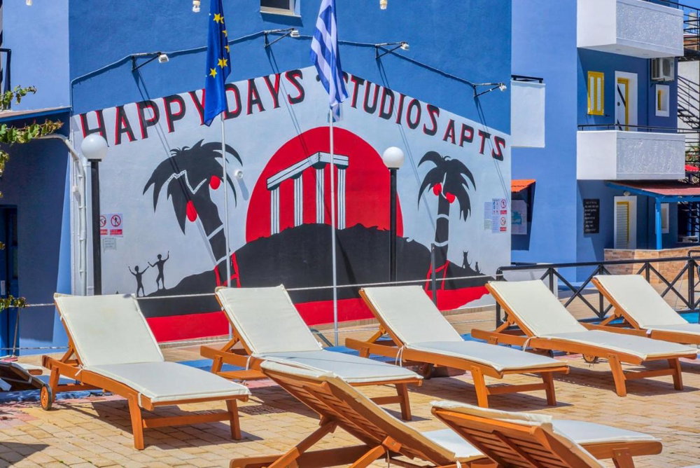 dal travel Happy Days Studios Malia