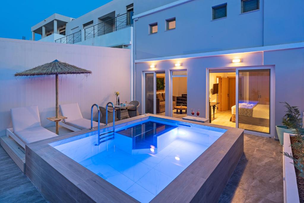 dal travel Delfina Boutique