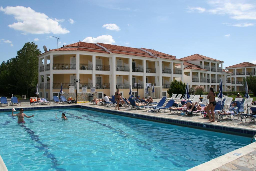 dal travel Village Inn Studios & Family Apartments