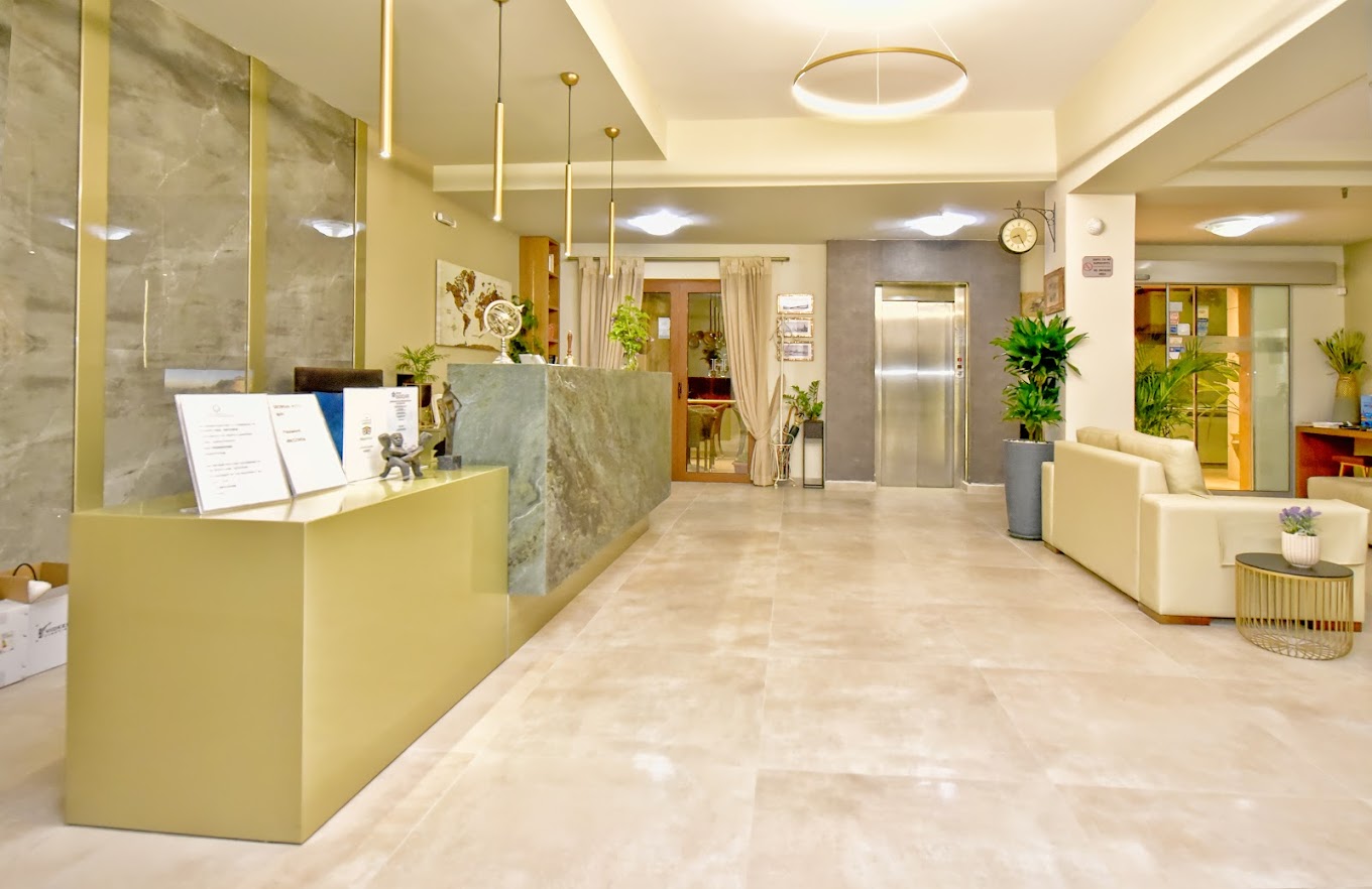 dal travel Georgia`s Garden Hotel