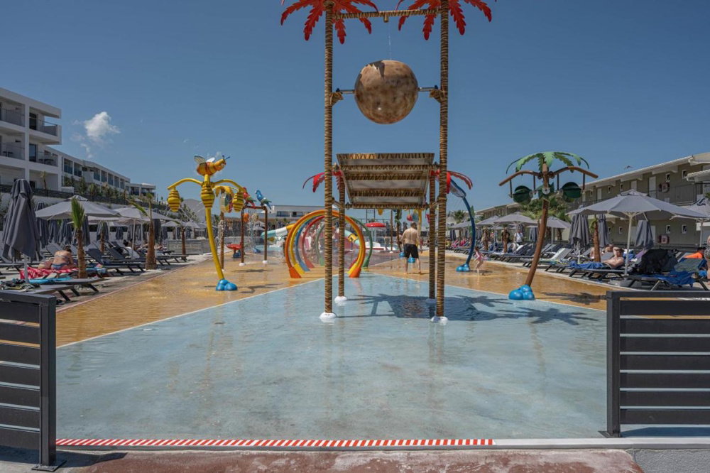 Caretta Paradise Resort & Waterpark