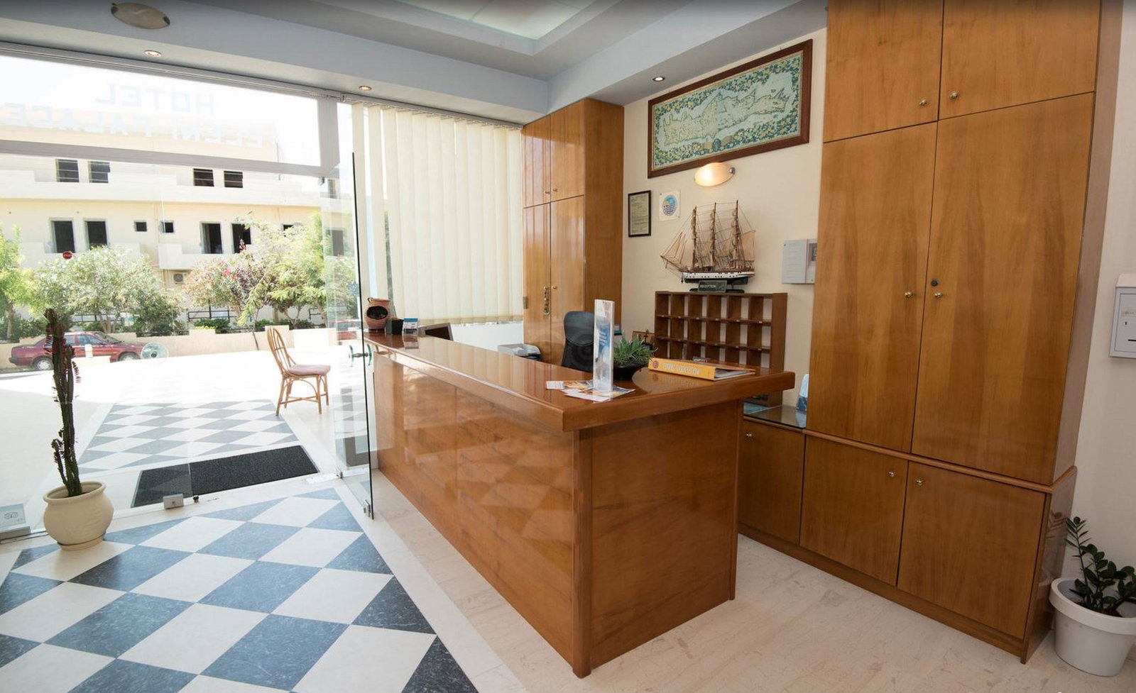 Eleni Palace Ammoudara