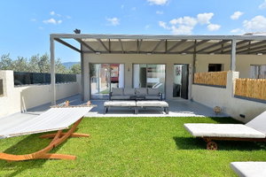 Hotel Swan Paradise Residences cazare Korinthos