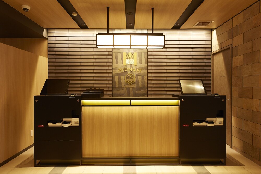 Monday Apart Premium Ueno