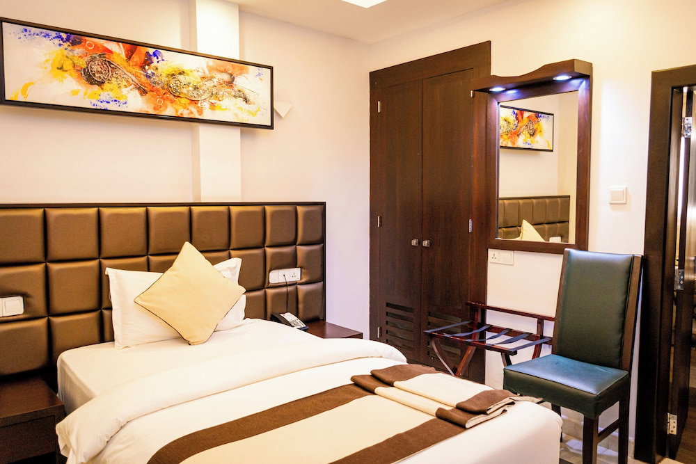 Viveka Hotel Colombo
