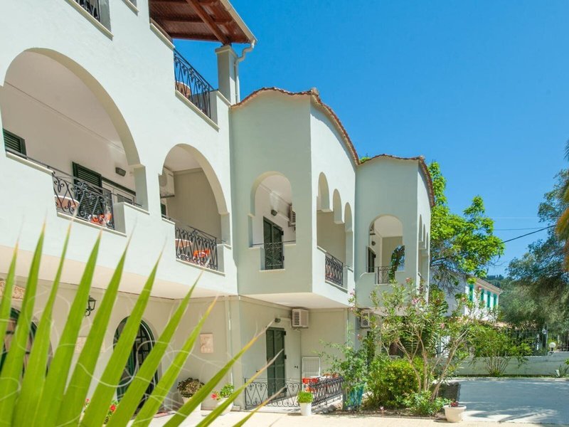 Vassilis Paradise Garden Aparthotel
