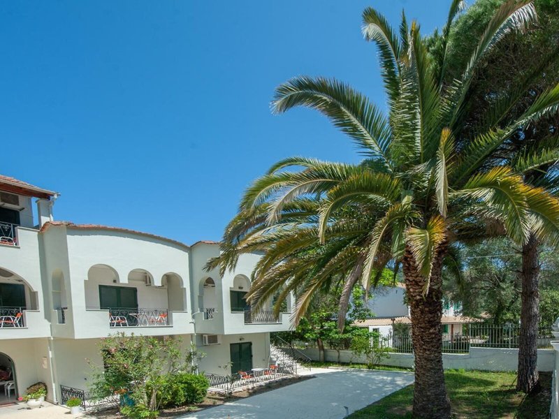Vassilis Paradise Garden Aparthotel