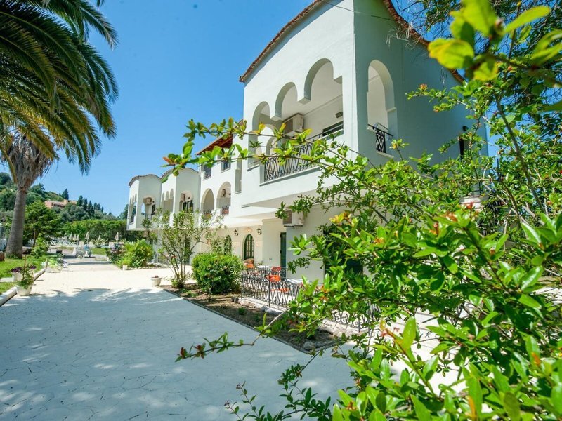 Vassilis Paradise Garden Aparthotel