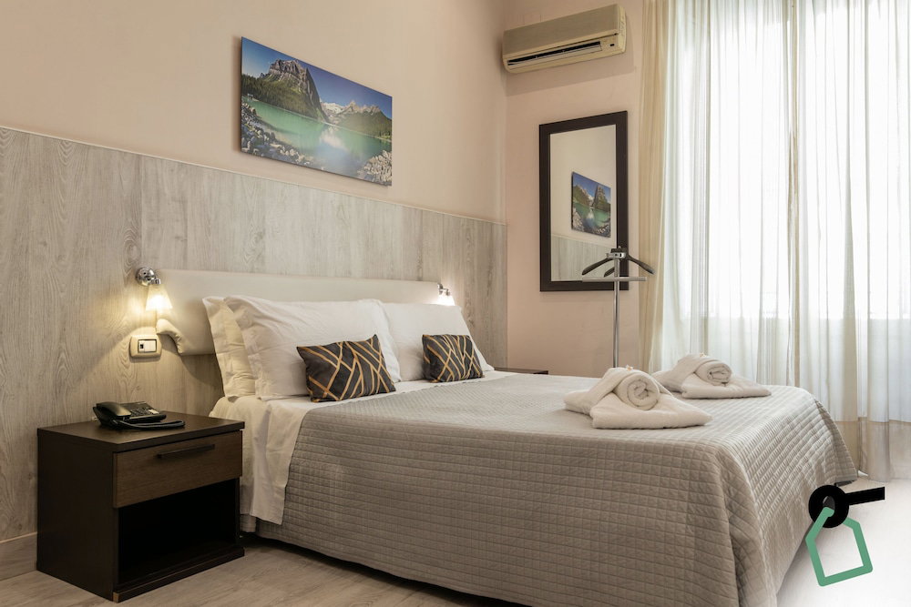 Hotel Hotiday Room Collection - Palermo Politeama