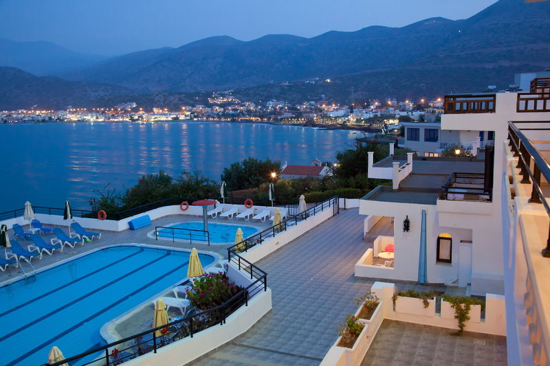 dal travel Horizon Beach Hotel