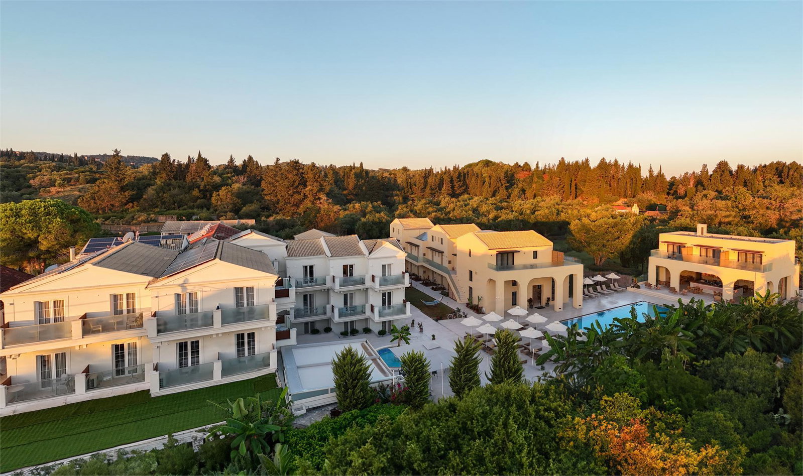 dal travel Ekati Mare Lifestyle Resort