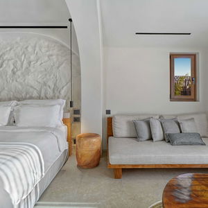 Sejur Radisson Blu Zaffron Resort, Santorini vacanta Kamari