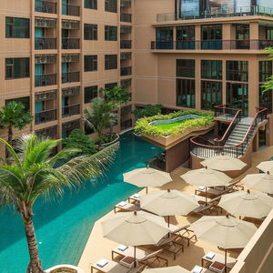 Hotel The Proud Karon Beach Phuket Trademark Collection By Wyndham cazare Karon Beach