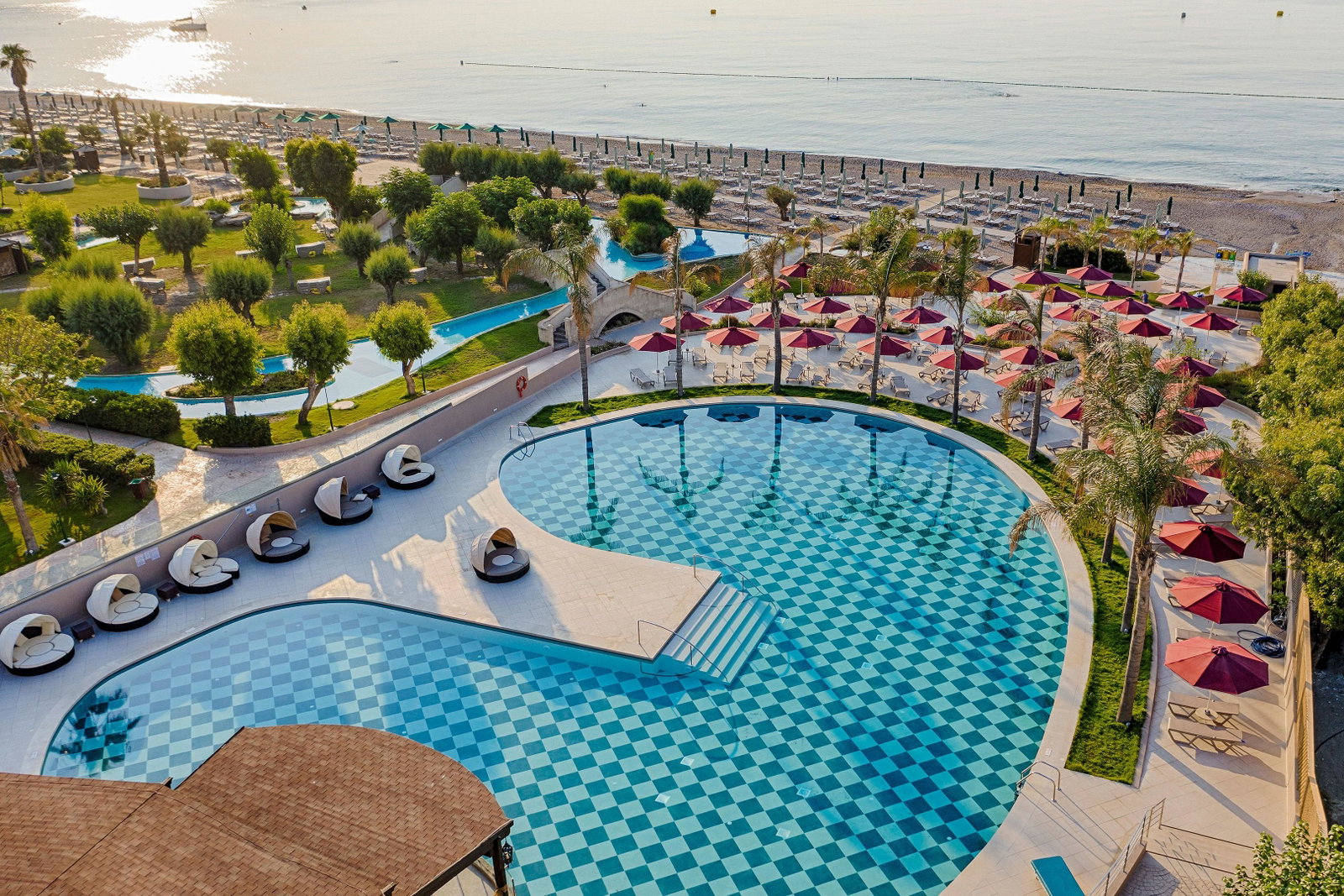 dal travel Esperos Palace Resort & Spa