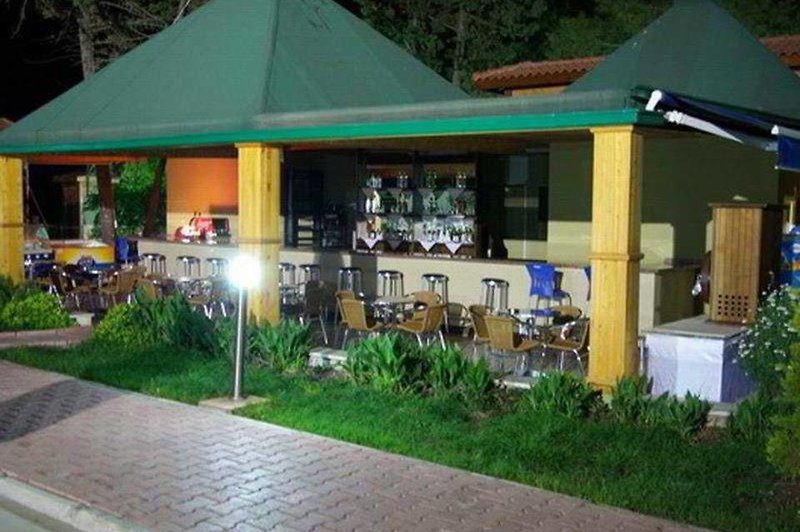 dal travel Lims Bona Dea Beach Hotel