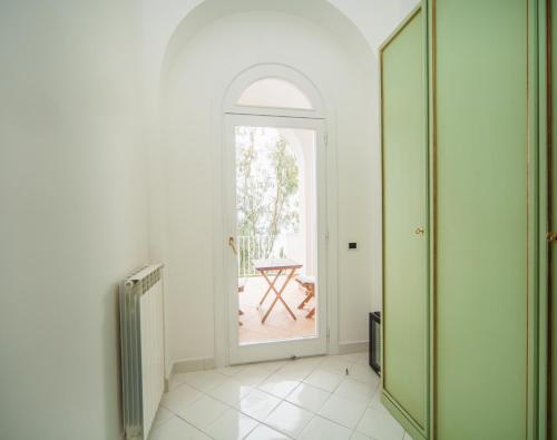 Villacore Capri