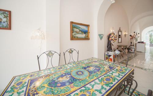 Villacore Capri