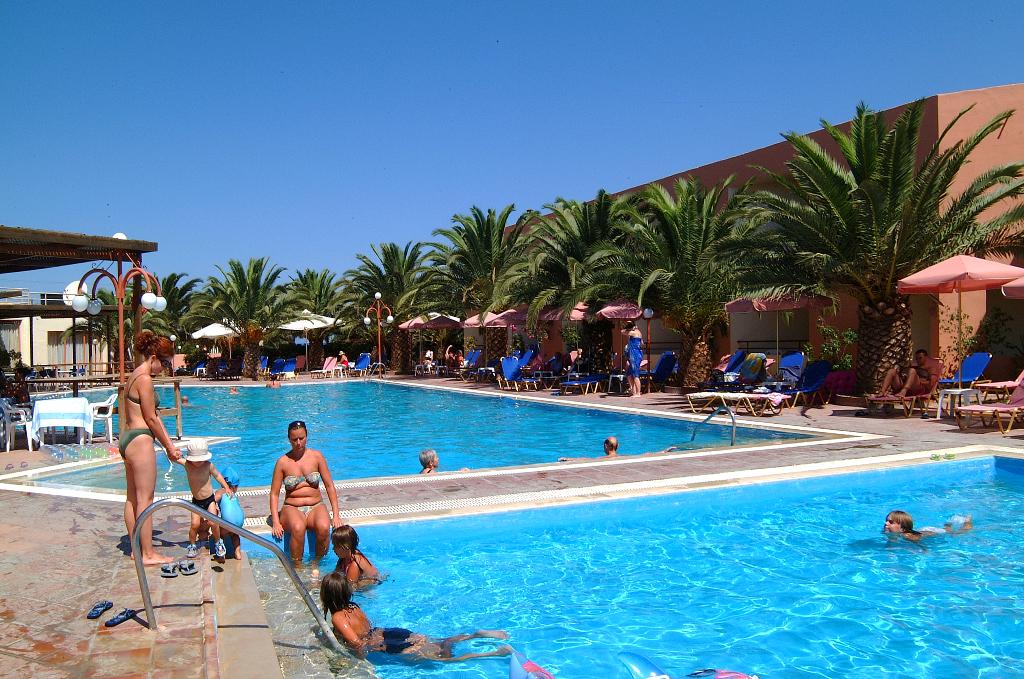 dal travel Rethymno Village