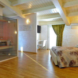 Hotel B&B Jolie Center cazare Pescara