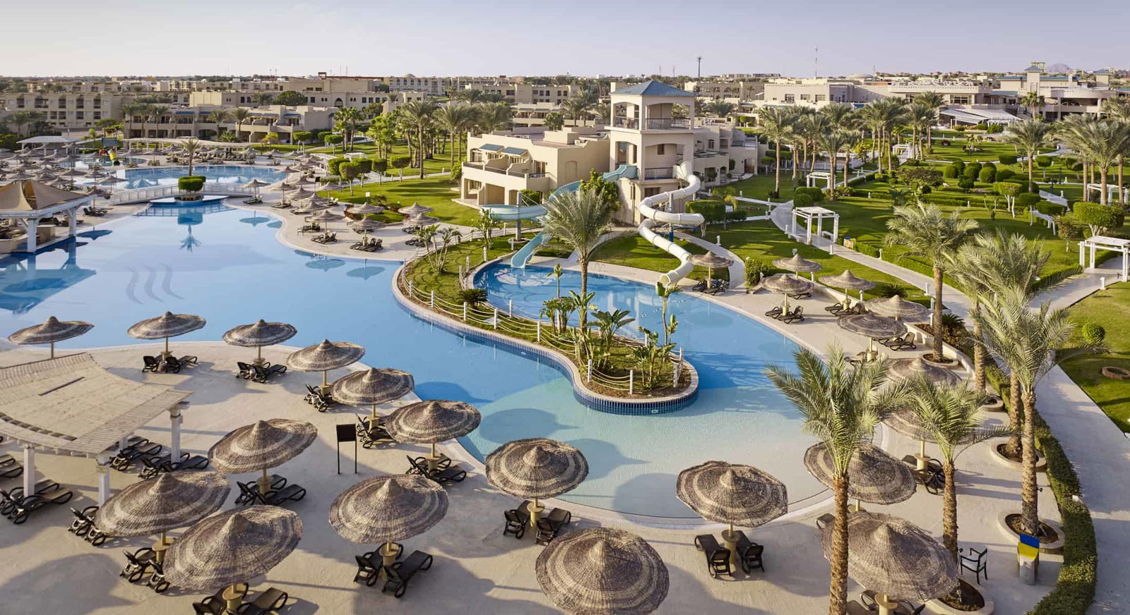 Hotel Coral Sea Holiday Resort